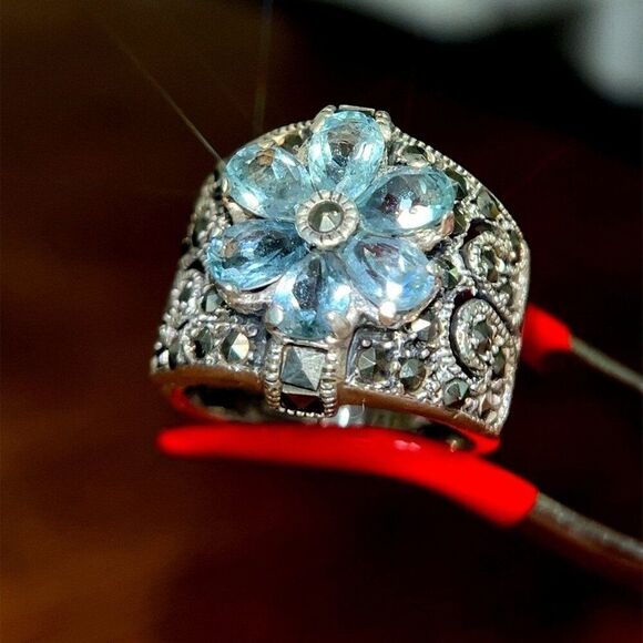 Silver 925 Blue Topaz/Marcasite Flower Ring - Picture 4 of 8
